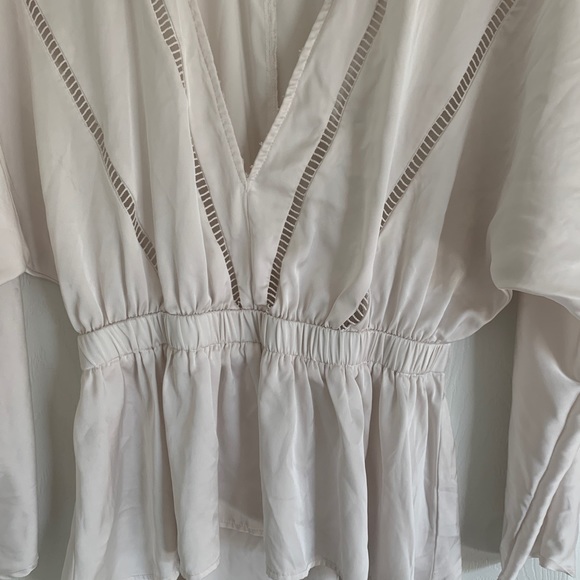 Express Blouse - Picture 3 of 4